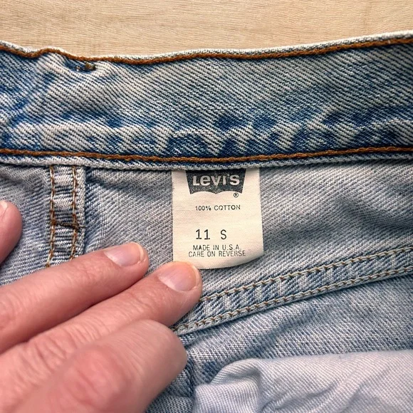 Vintage Levi’s 501 Button fly Jeans Light Wash Distressed Straight Leg 11 Cotton - Picture 3 of 7